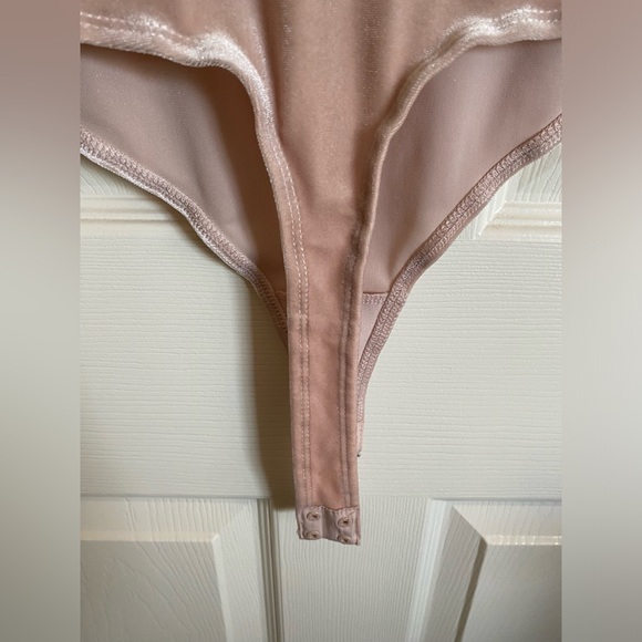 Guess Pink velour Mock Neck Bodysuit - medium - Picture 3 of 11